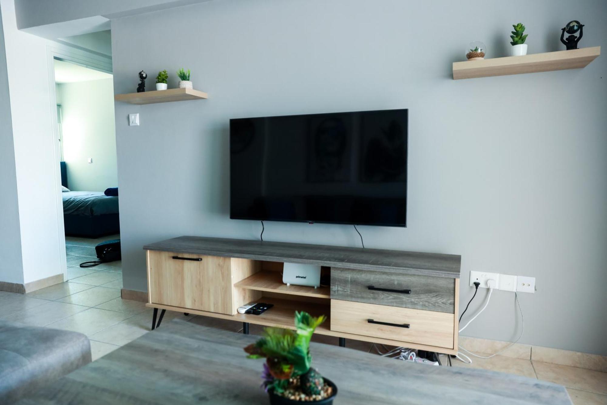 Olympia Flat 104 Apartment Larnaca Ngoại thất bức ảnh